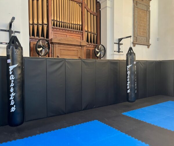 Wall Padding - High Impact Wall Padding 1.83m x 0.61m x 50mm - Black - Image 2