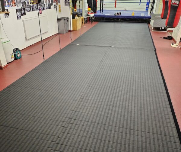 Roll Out Mat - 3m x 1.5m x 40mm Black - Image 3