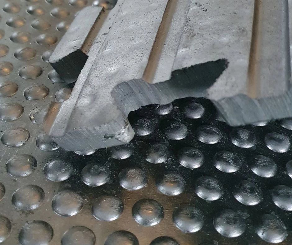 Jigsaw 17mm 0.91m (3ft) x 1.22m (4ft) Stud Dot Rubber Stable Mats