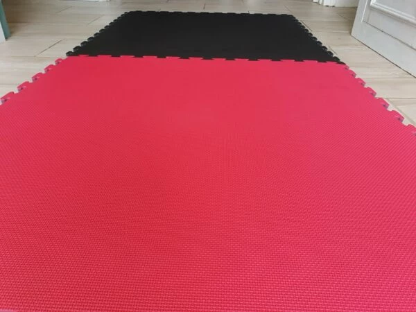 20mm Parlour Pit Mats Black/Red 1m x 1m - Image 3