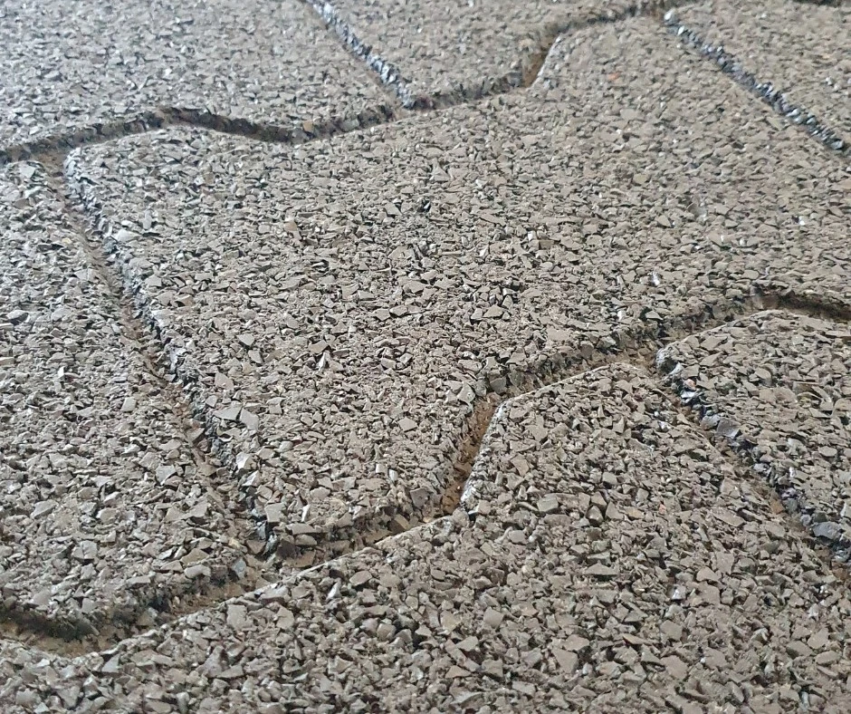 15 mm Dog Bone Rubber Jigsaw Tiles 1.1m x 1.1m Black - Image 5